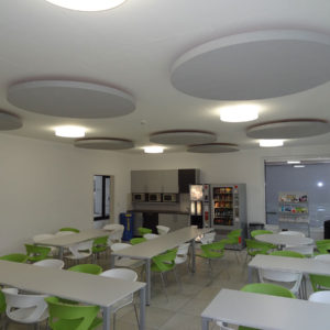 With ABSOPANEL sound absorbing panels, Sempatap improves the acoustic comfort of dining rooms and company canteens.